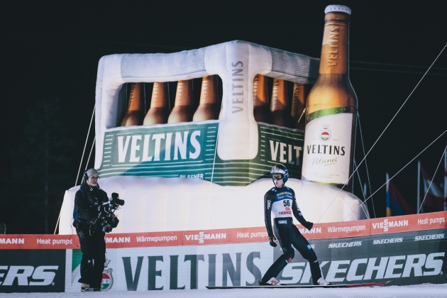 Veltins engagiert sich weiter im Wintersport - Markenauftritt von Veltins beim Skisprung-Weltcup - Quelle: EXPA/ JFK